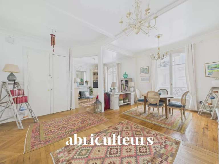 Appartement Paris 6e - 3 chambres - 105m²
