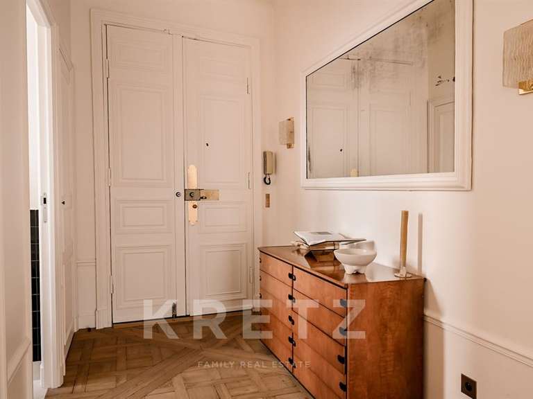 Appartement Paris 6e - 2 chambres - 76m²