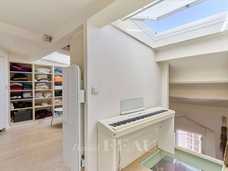 Appartement Paris 6e - 2 chambres - 100m²