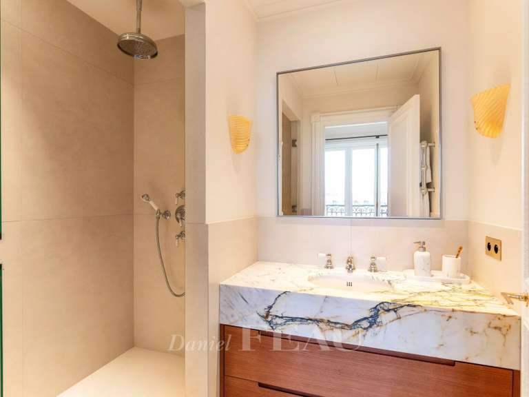 Apartment Paris 6e - 3 bedrooms - 183m²