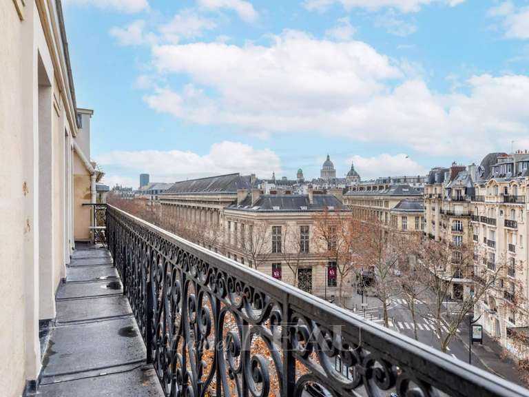 Apartment Paris 6e - 3 bedrooms - 183m²