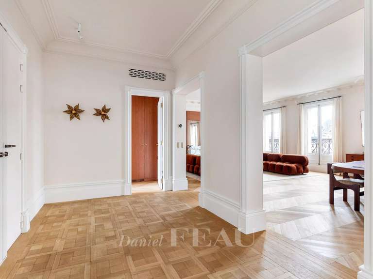 Apartment Paris 6e - 3 bedrooms - 183m²