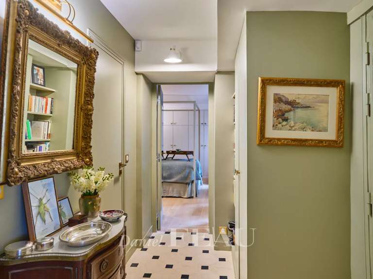 Appartement Paris 6e - 2 chambres - 72m²