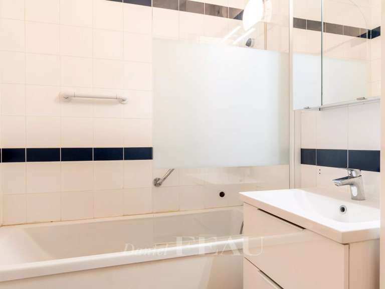 Appartement Paris 6e - 2 chambres - 73m²