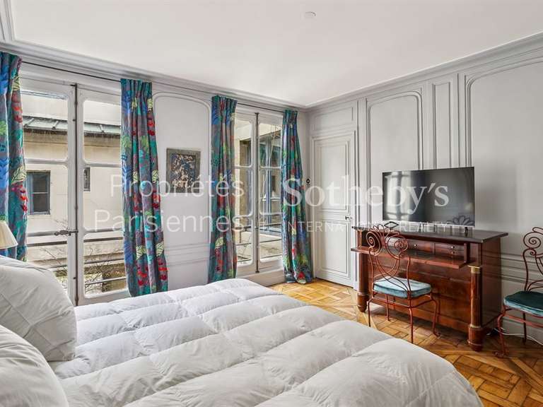 Appartement Paris 6e - 3 chambres - 150m²