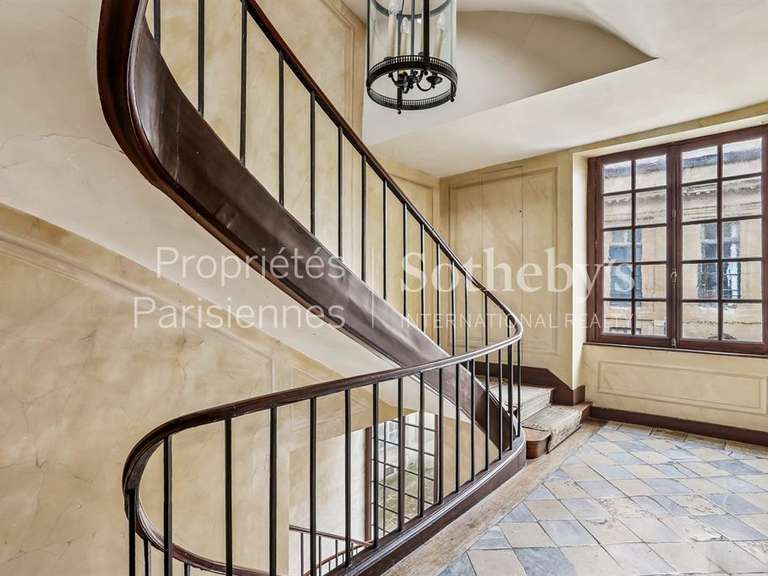 Appartement Paris 6e - 3 chambres - 150m²