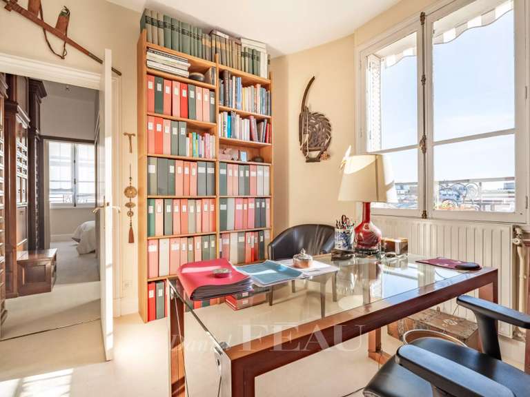 Appartement Paris 6e - 3 chambres - 123m²