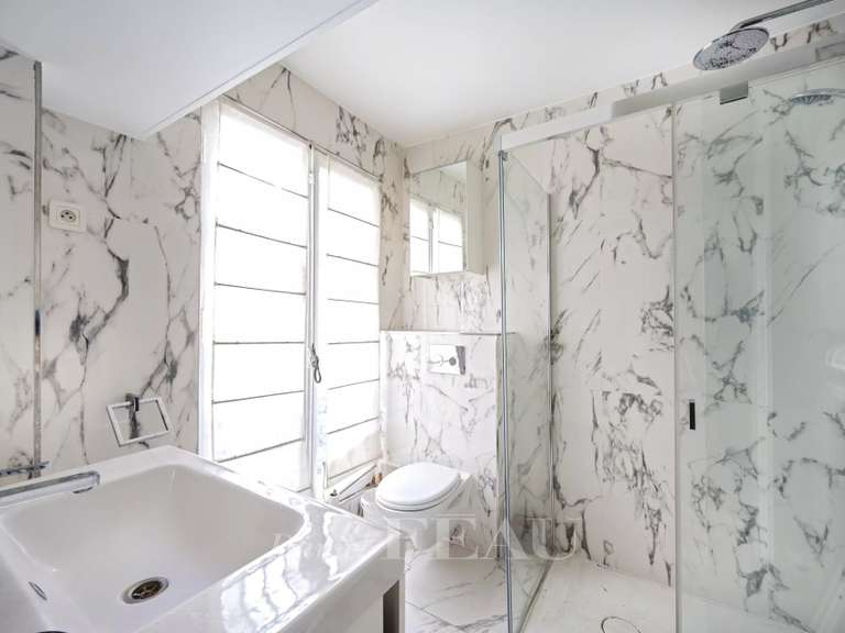 Appartement Paris 6e - 2 chambres - 109m²