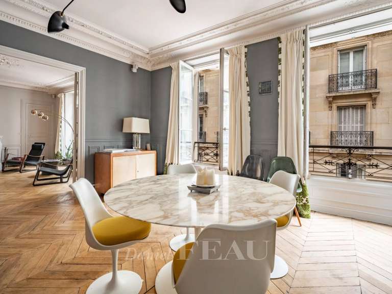 Appartement Paris 6e - 3 chambres - 121m²