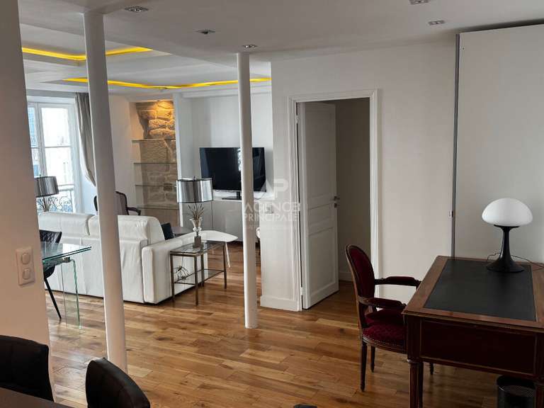 Appartement Paris 6e - 2 chambres - 75m²
