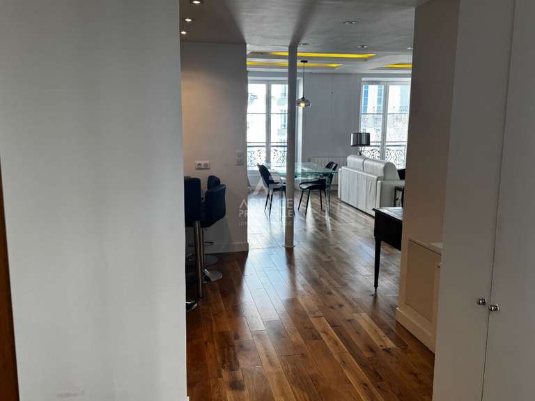 Appartement Paris 6e - 2 chambres - 75m²