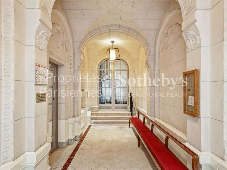 Appartement Paris 6e - 2 chambres - 111m²