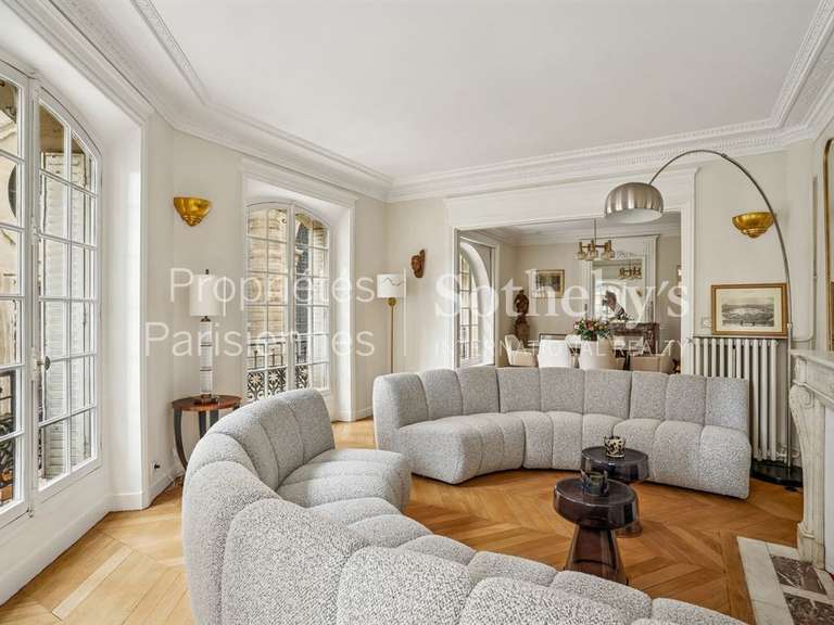 Appartement Paris 6e - 2 chambres - 111m²