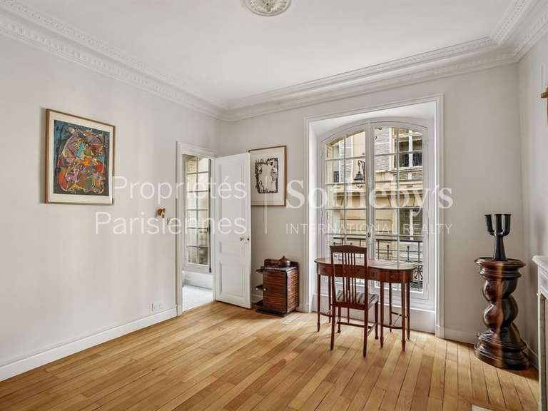 Appartement Paris 6e - 2 chambres - 111m²