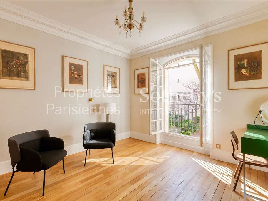 Apartment Paris 6e