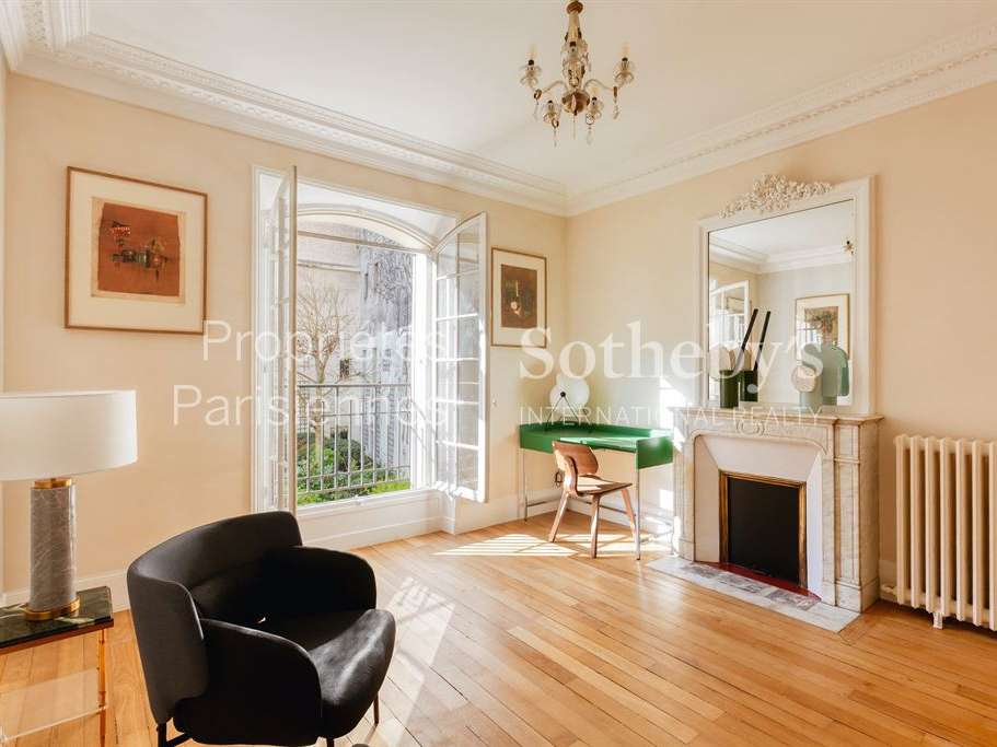 Apartment Paris 6e