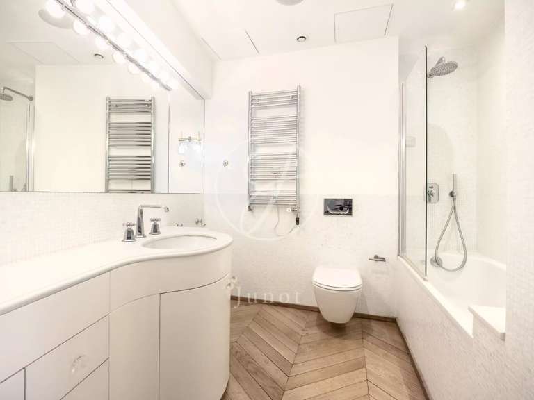 Appartement Paris 6e - 3 chambres - 180m²