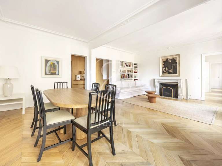 Appartement Paris 6e - 4 chambres - 230m²
