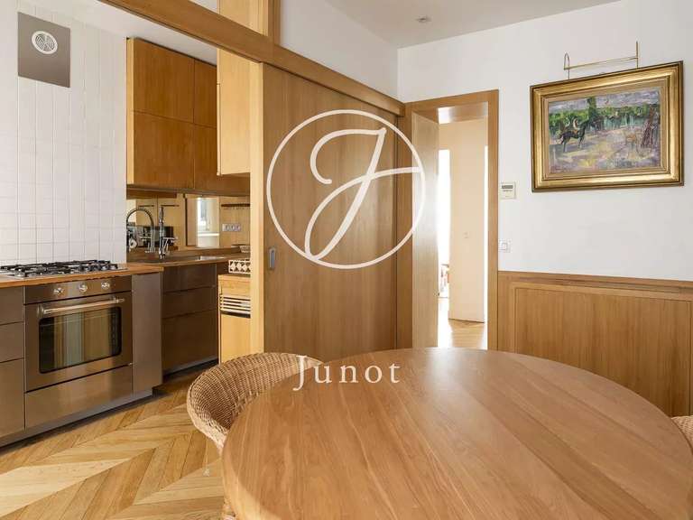 Appartement Paris 6e - 3 chambres - 184m²