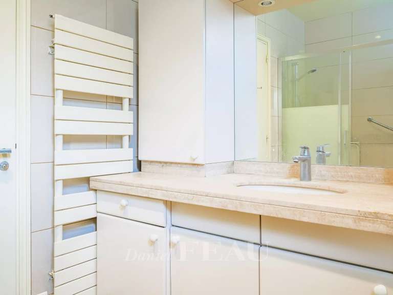 Appartement Paris 6e - 2 chambres - 102m²