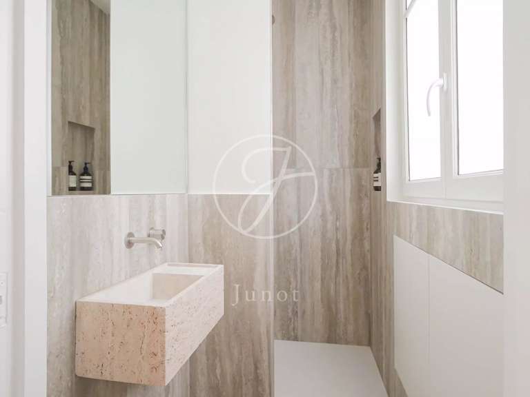 Appartement Paris 6e - 2 chambres - 83m²