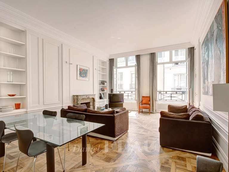 Appartement Paris 6e - 2 chambres - 112m²