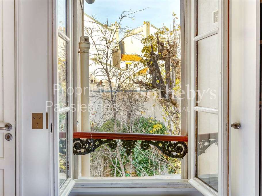 Apartment Paris 6e
