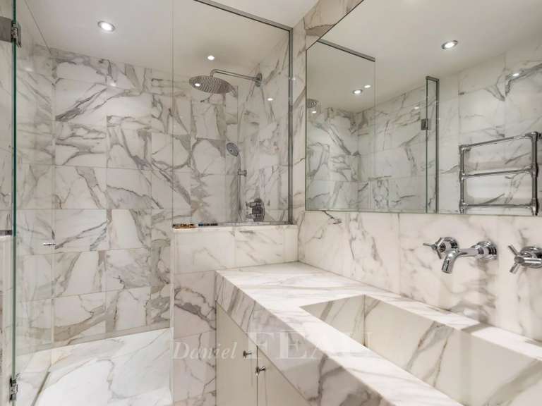 Appartement Paris 6e - 3 chambres - 165m²