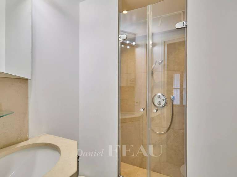 Appartement Paris 6e - 2 chambres - 66m²