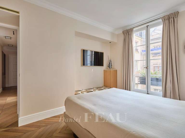 Appartement Paris 6e - 2 chambres - 94m²