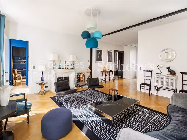 Appartement Paris 6e - 4 chambres - 170m²