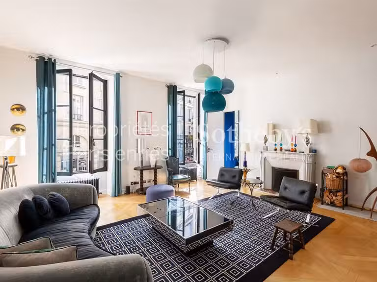 Appartement Paris 6e - 4 chambres - 170m²