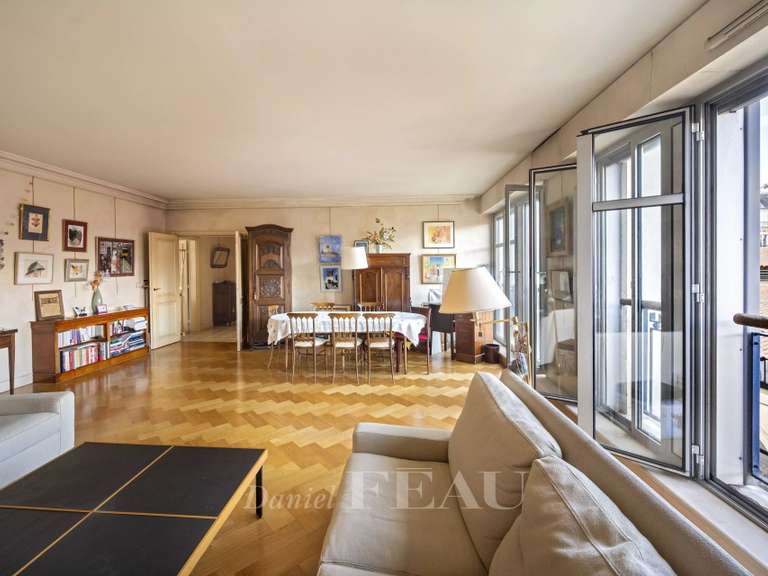 Appartement Paris 6e - 2 chambres - 112m²