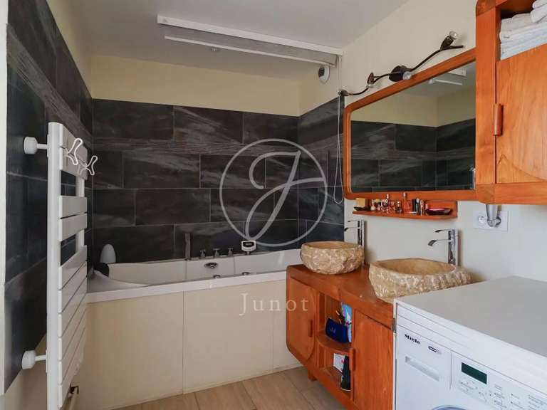Appartement Paris 6e - 2 chambres - 82m²