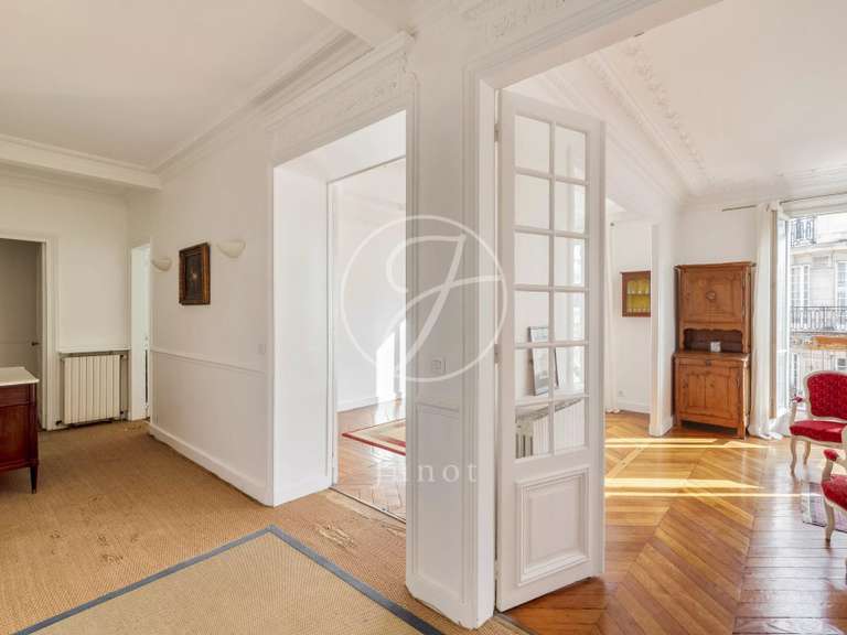 Appartement Paris 6e - 4 chambres - 135m²