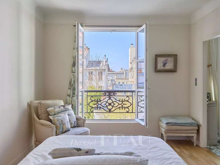 Appartement Paris 6e - 2 chambres - 100m²