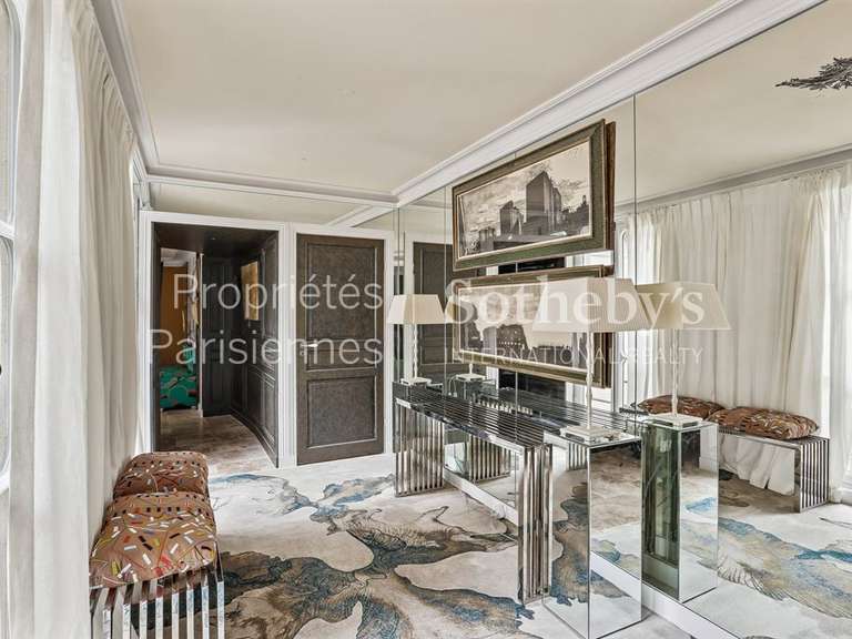 Appartement Paris 6e - 3 chambres - 150m²
