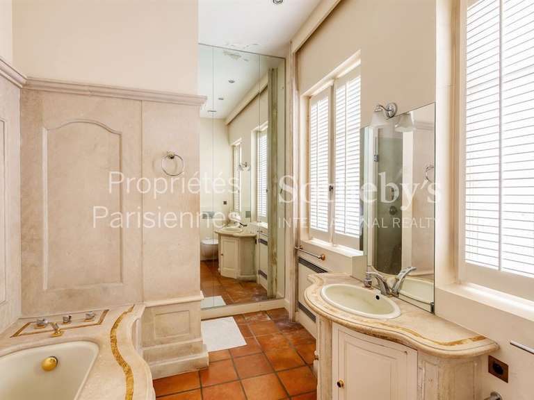 Appartement Paris 6e - 4 chambres - 187m²