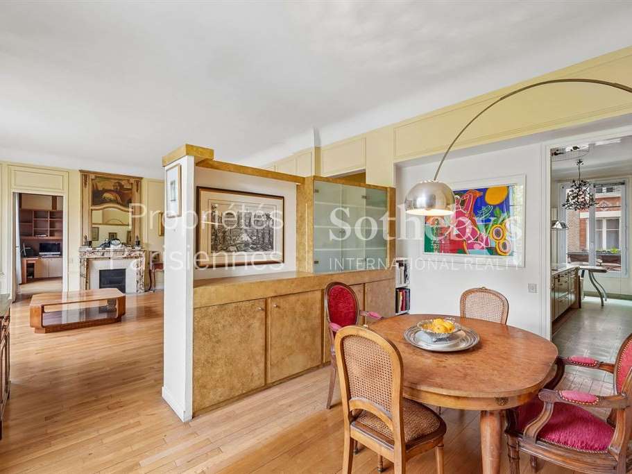 Apartment Paris 6e