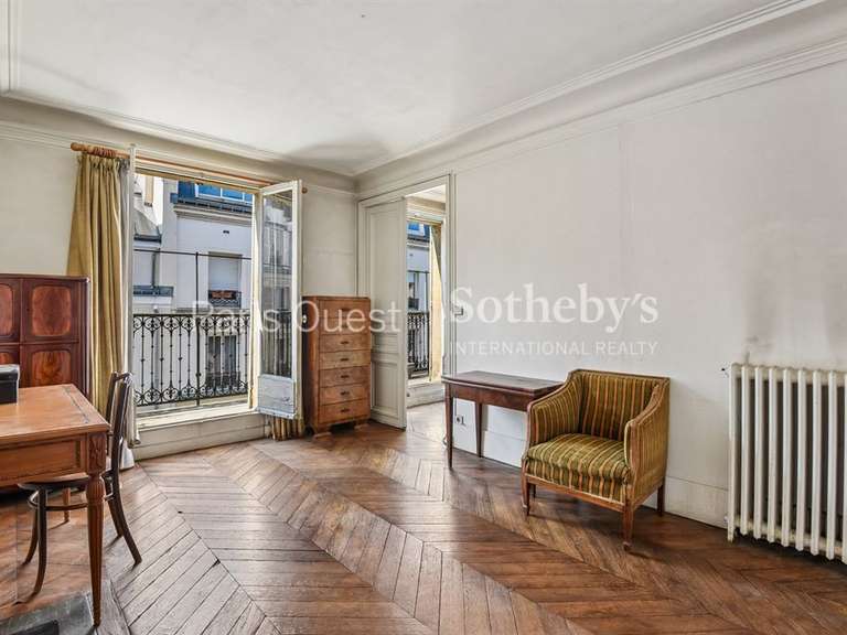 Appartement Paris 6e - 2 chambres - 84m²