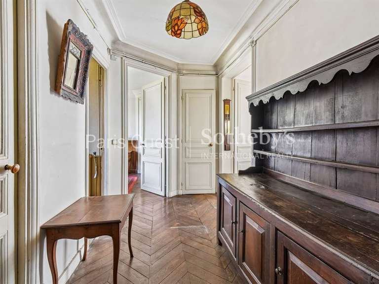 Appartement Paris 6e - 2 chambres - 84m²