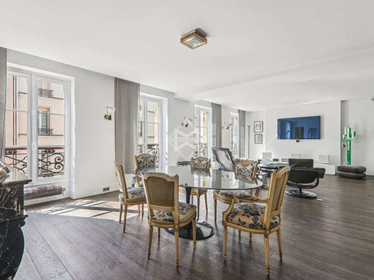 Appartement Paris 6e - 2 chambres - 112m²