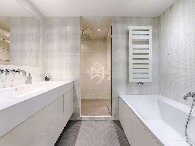 Appartement Paris 6e - 2 chambres - 112m²