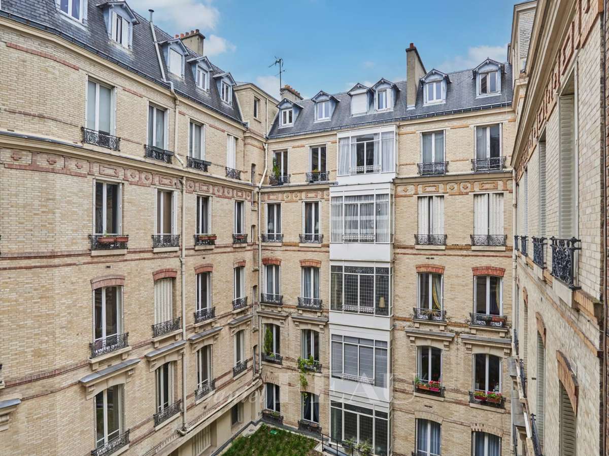 Apartment Paris 6e