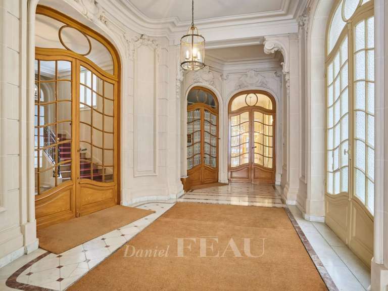 Appartement Paris 6e - 4 chambres - 240m²