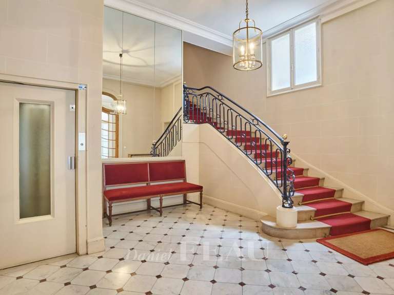Appartement Paris 6e - 4 chambres - 240m²