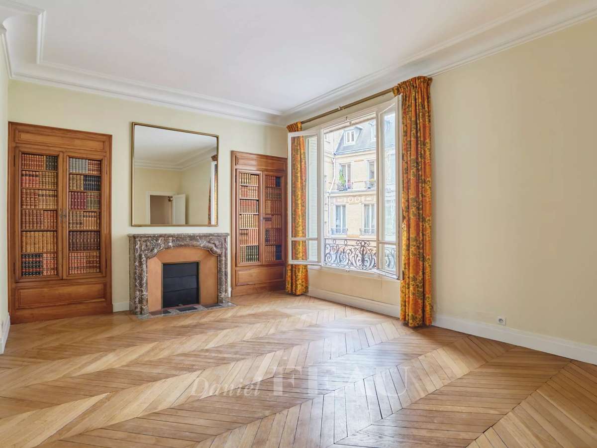 Apartment Paris 6e