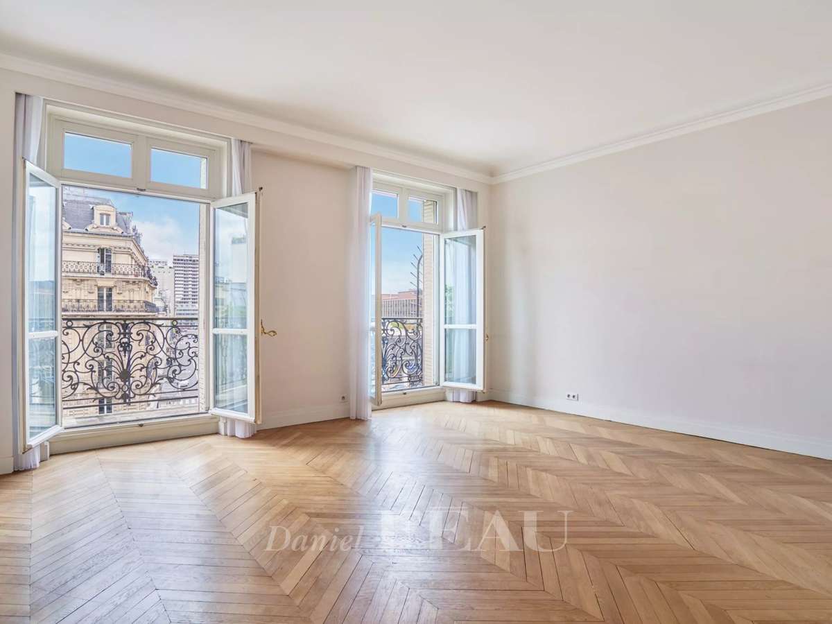 Apartment Paris 6e