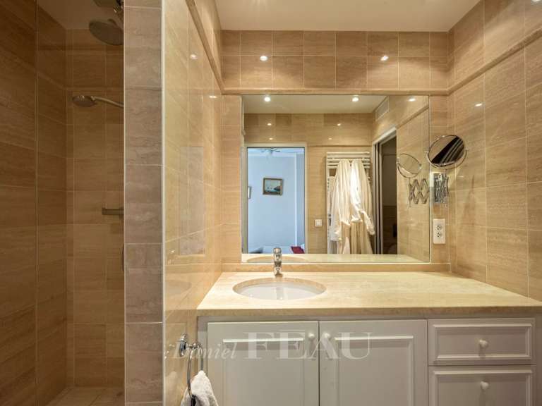 Appartement Paris 6e - 3 chambres - 114m²