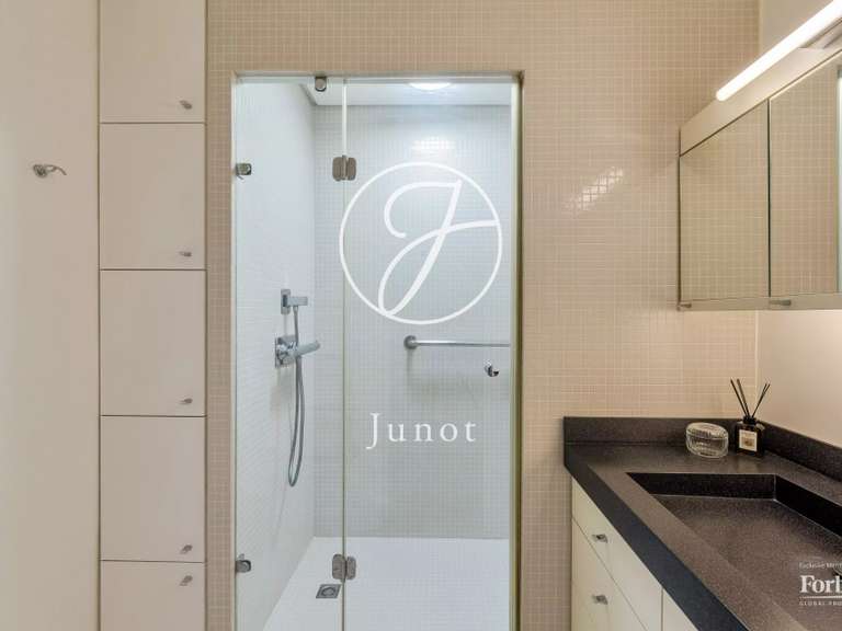 Appartement Paris 6e - 1 chambre - 64m²